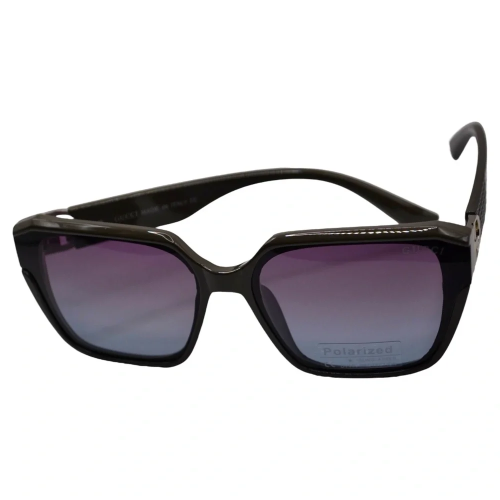 Gucci Women’s Polarized Sunglasses | Black Frames | Violet Pink Gradient Lens - Picture 11 of 12